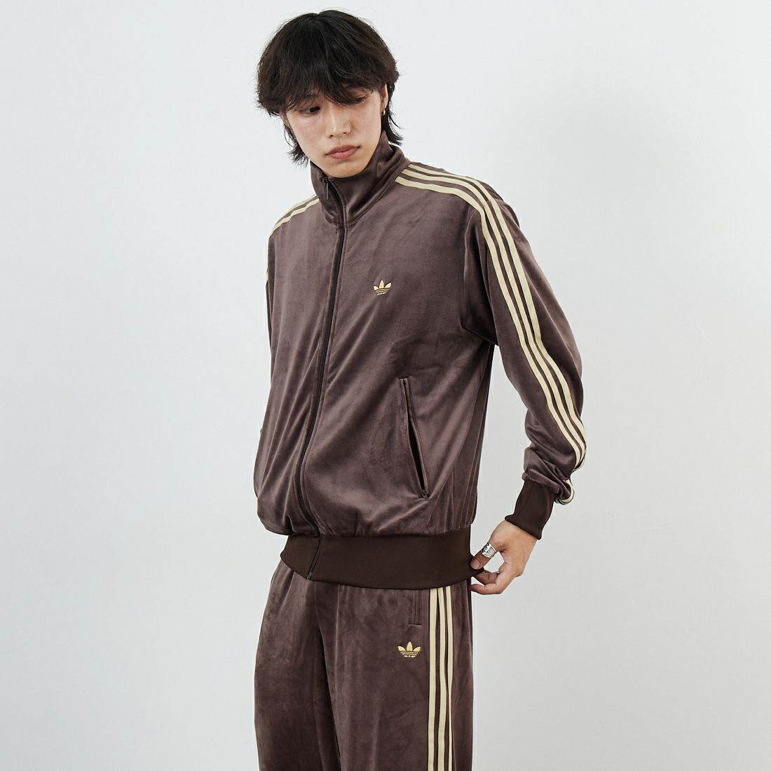 adidas Originals [アディダス オリジナルス] ファイヤーバード ベロアトラックトップ [ID053] KD9373 &&モデル身長：179cm 着用サイズ：M&&