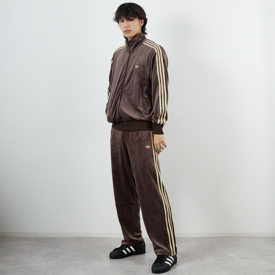 adidas Originals [アディダス オリジナルス] ファイヤーバード ベロアトラックトップ [ID053] KD9373 &&モデル身長：179cm 着用サイズ：M&&