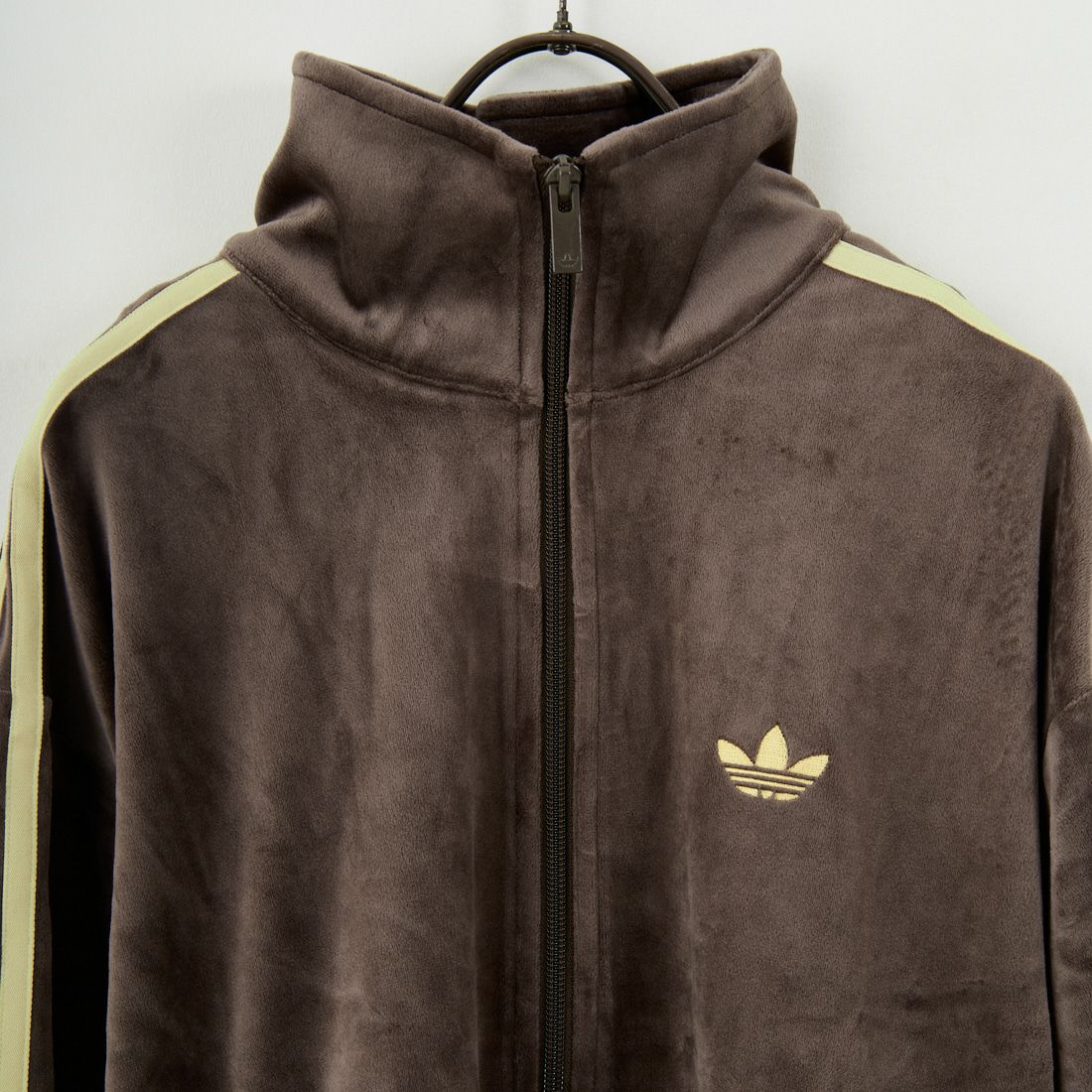 adidas Originals [アディダス オリジナルス] ファイヤーバード ベロアトラックトップ [ID053] KD9373