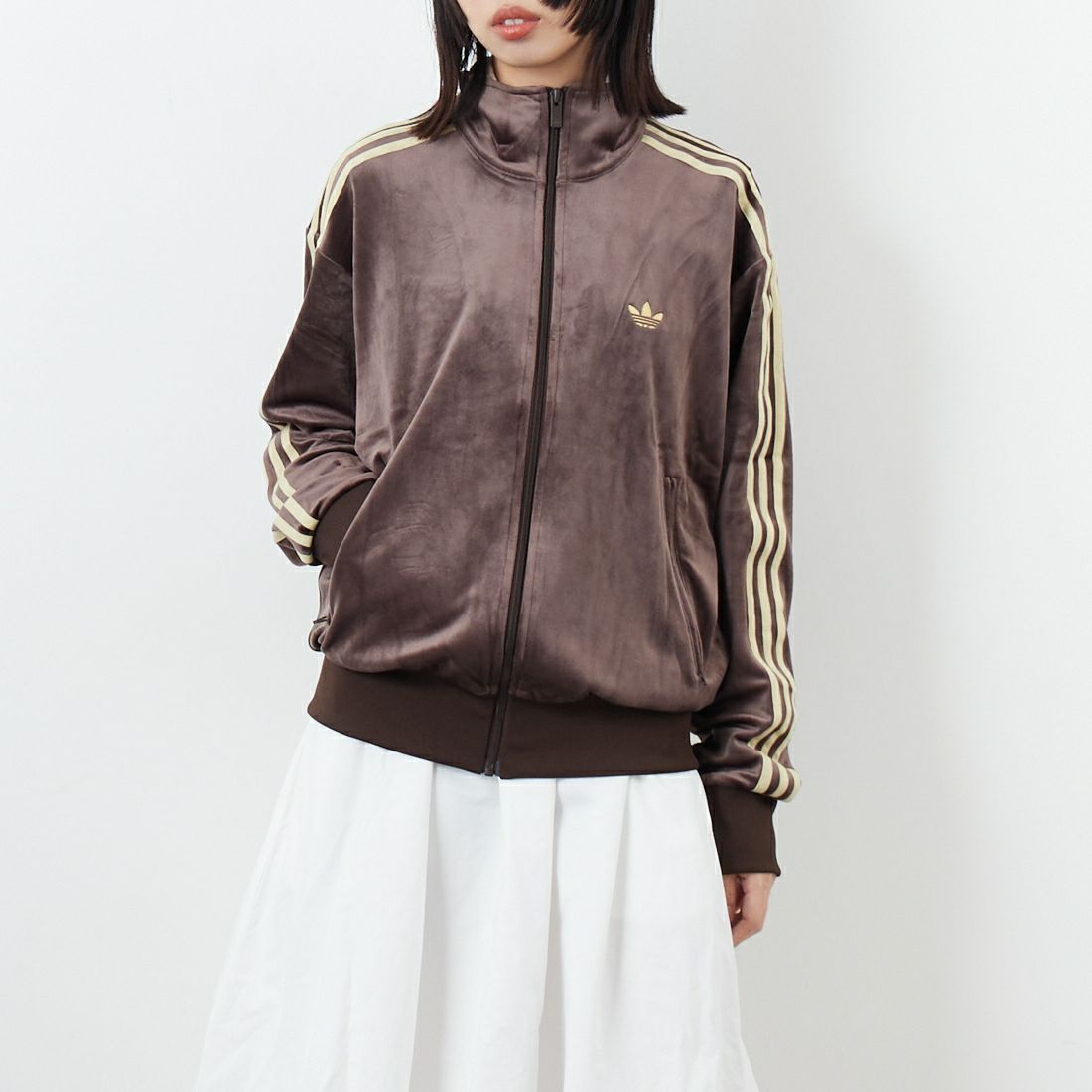 adidas Originals [アディダス オリジナルス] ファイヤーバード ベロアトラックトップ [ID053] KD9373 &&モデル身長：162cm 着用サイズ：XS&&