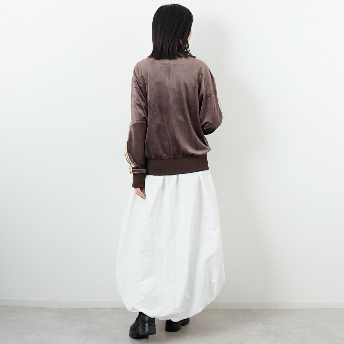 adidas Originals [アディダス オリジナルス] ファイヤーバード ベロアトラックトップ [ID053] KD9373 &&モデル身長：162cm 着用サイズ：XS&&