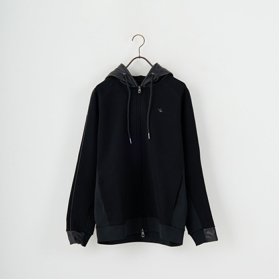 1PIU1UGUALE3 RELAX [ウノ ピゥ ウノ ウグァーレ トレ] レザーコンビネーションジップアップパーカー [USO-25095] SN90 BLACK