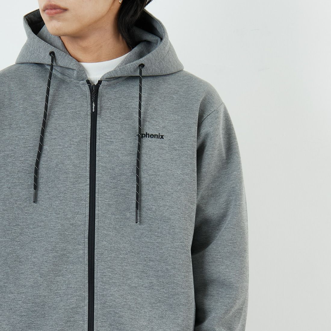 +phenix [プラスフェニックス] 別注 ダンボールニット ジップアップパーカー [POO-25081IN-JF] GRAY &&モデル身長：179cm 着用サイズ：XL&&