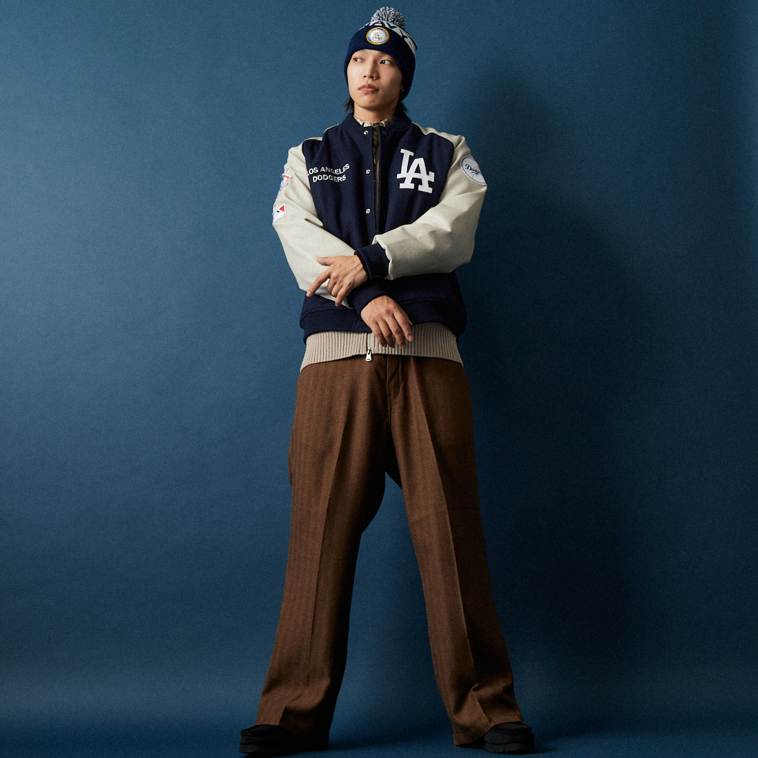 Fanatics [ファナティクス] 別注 MLBロゴワッペン メルトンスタジャン [ML2325FW0007-JF] NAVY LA &&モデル身長：179cm 着用サイズ：L&&