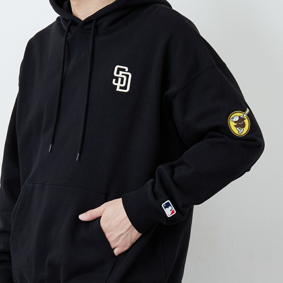 Fanatics [ファナティクス] 別注 MLBロゴ バックプリント スウェットパーカー [ML0625FW0006-JF] BLACK SD
