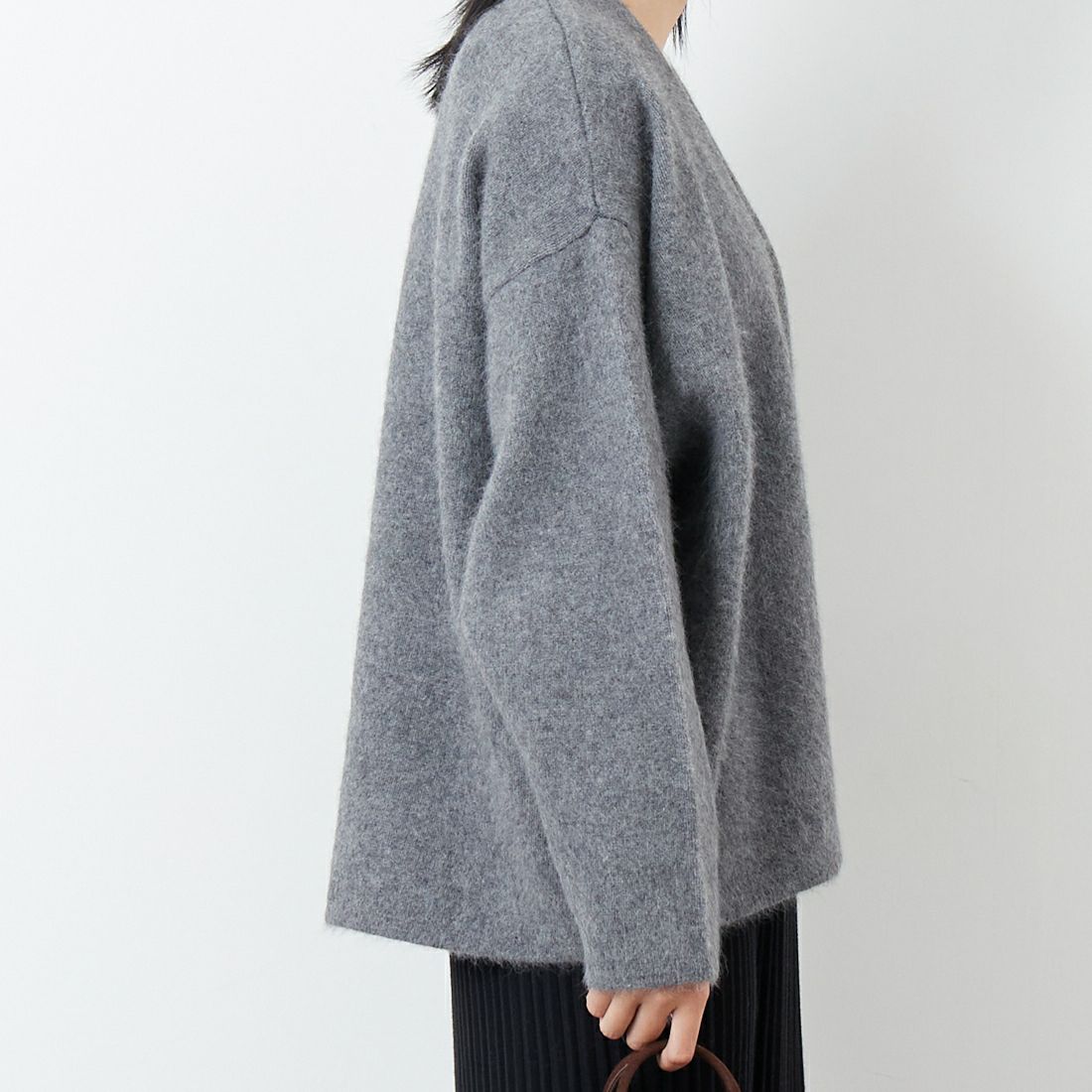 MICA&DEAL [マイカアンドディール] ラクーンデュアルカーディガン [0125308249] GRAY &&モデル身長：167cm 着用サイズ：F&&