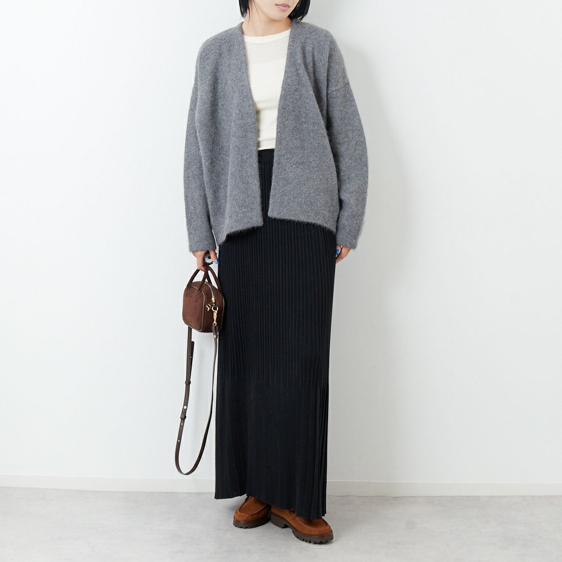 MICA&DEAL [マイカアンドディール] ラクーンデュアルカーディガン [0125308249] GRAY &&モデル身長：167cm 着用サイズ：F&&