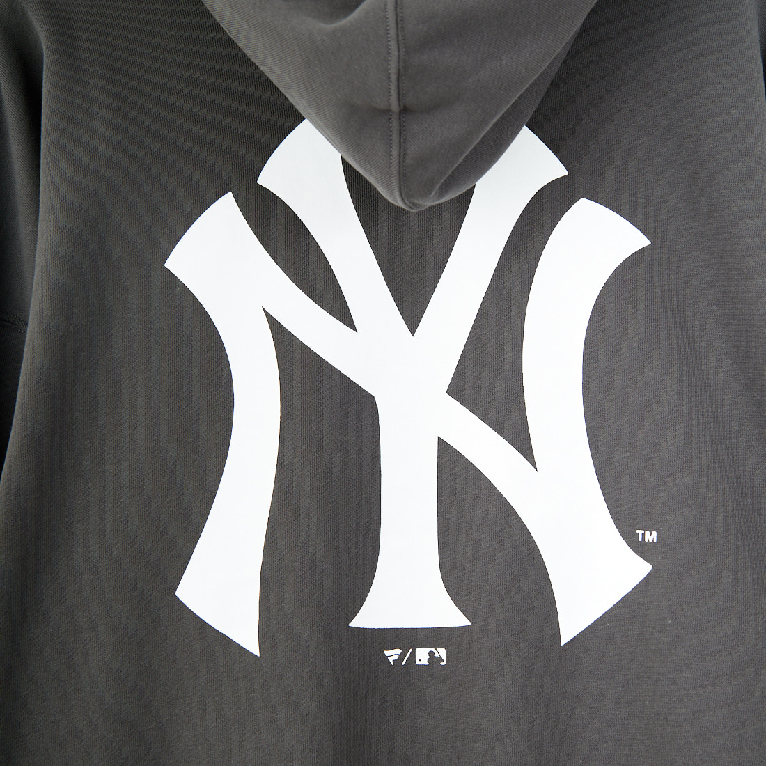Fanatics [ファナティクス] 別注 MLBロゴ バックプリント スウェットパーカー [ML0625FW0006-JF] CHR NY