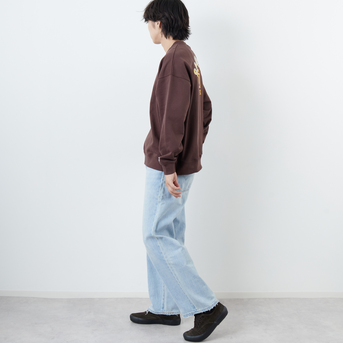 Fanatics [ファナティクス] 別注 MLBロゴ バックプリントスウェット [ML0525FW0004-JF] BROWN SD &&モデル身長：179cm 着用サイズ：L&&