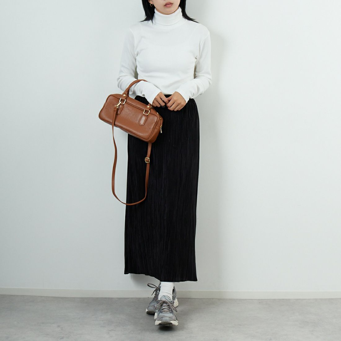 GICIPI [ジチピ] PREZZEMOLO タートルネックカットソー [2520A] BIANCO &&モデル身長：167cm 着用サイズ：2&& &&モデル身長：167cm 着用サイズ：F&&