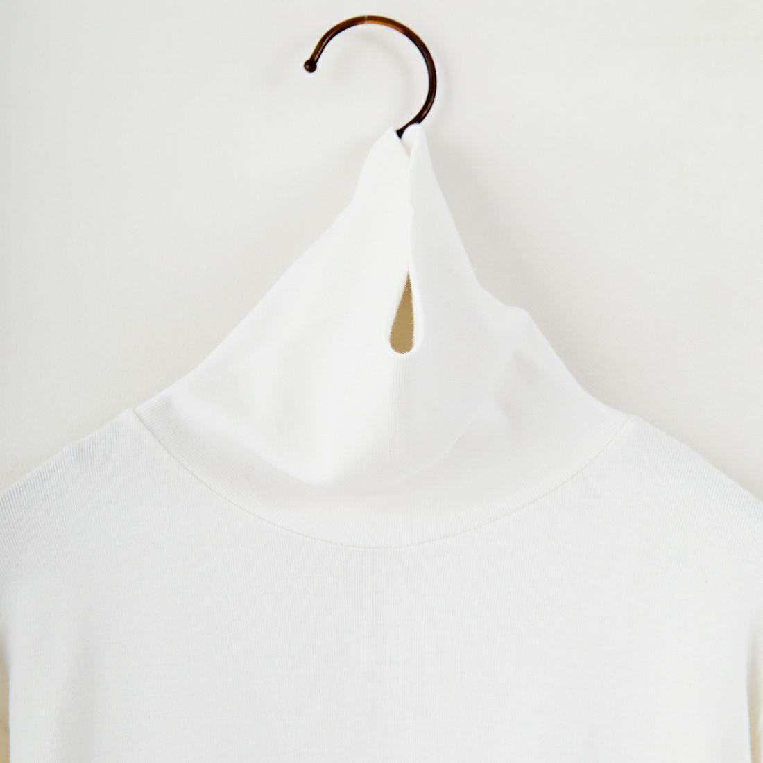 GICIPI [ジチピ] PREZZEMOLO タートルネックカットソー [2520A] BIANCO