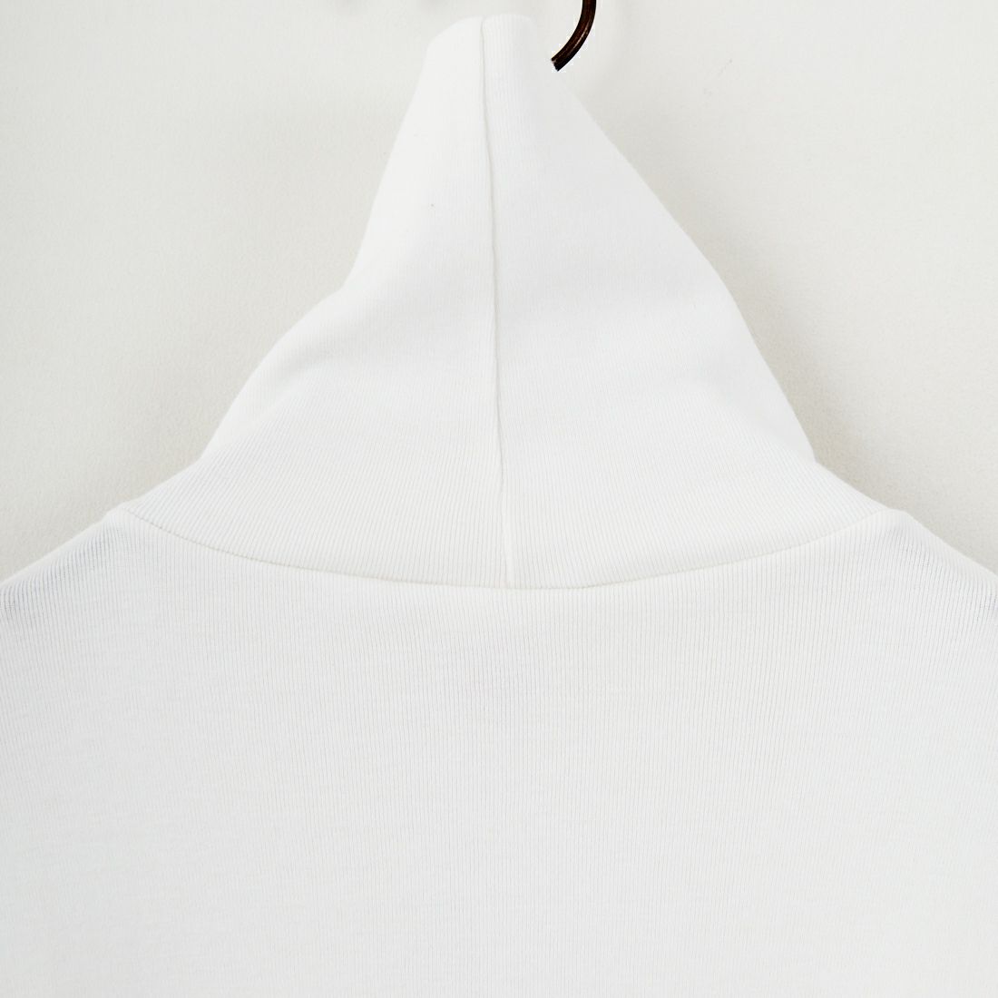 GICIPI [ジチピ] PREZZEMOLO タートルネックカットソー [2520A] BIANCO