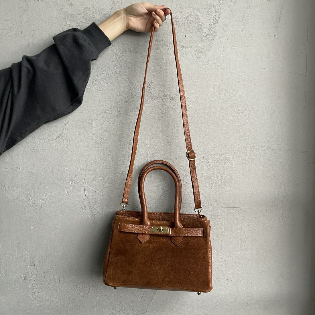 AULENTTI [オウレンティ] 2WAYレザーショルダーバッグ [ST-219MOD-DO]