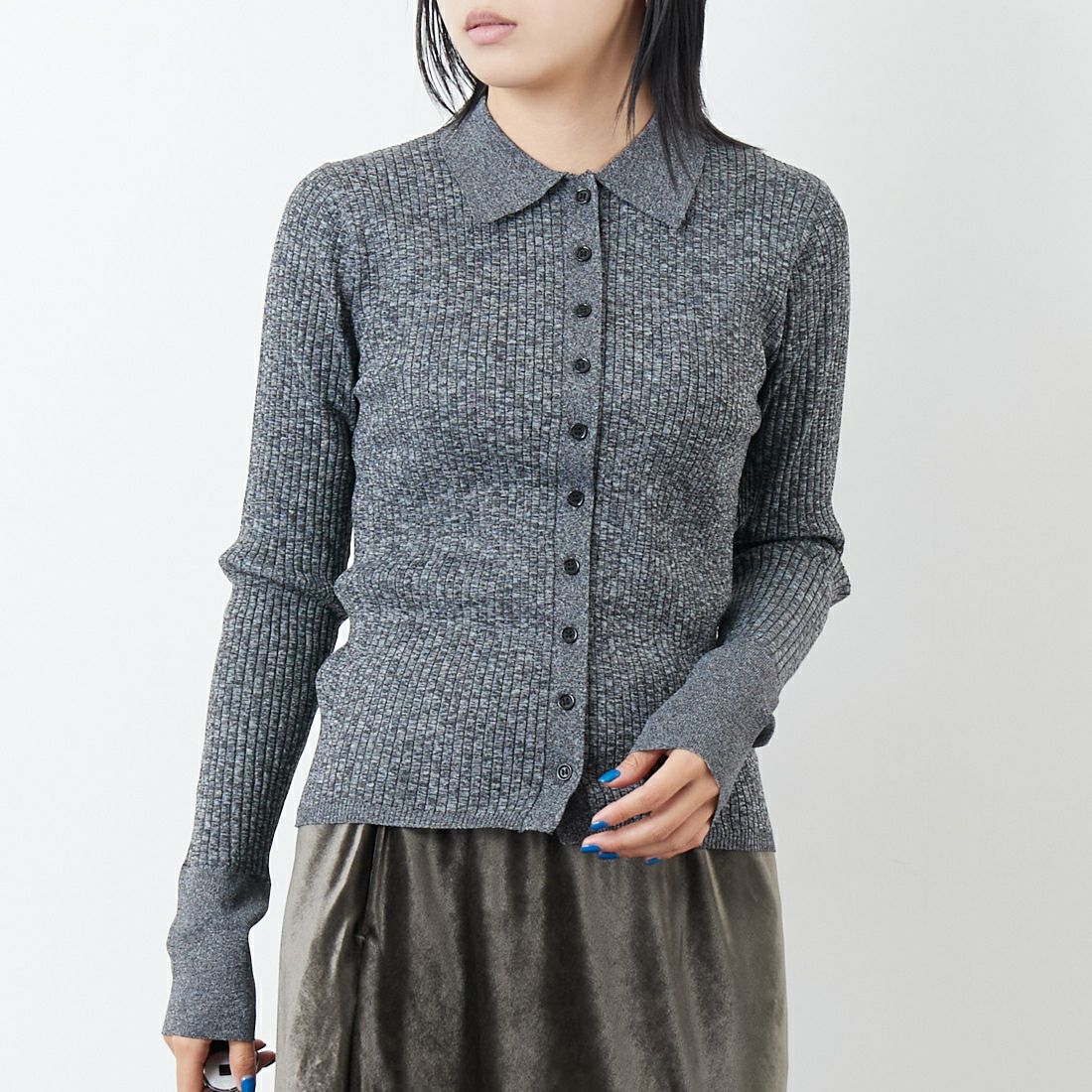 MICA&DEAL [マイカアンドディール] ポロニットカーディガン [0125308250] BLACK &&モデル身長：167cm 着用サイズ：F&&