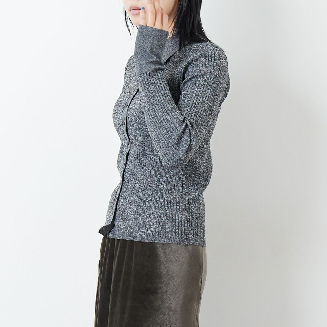 MICA&DEAL [マイカアンドディール] ポロニットカーディガン [0125308250] BLACK &&モデル身長：167cm 着用サイズ：F&&