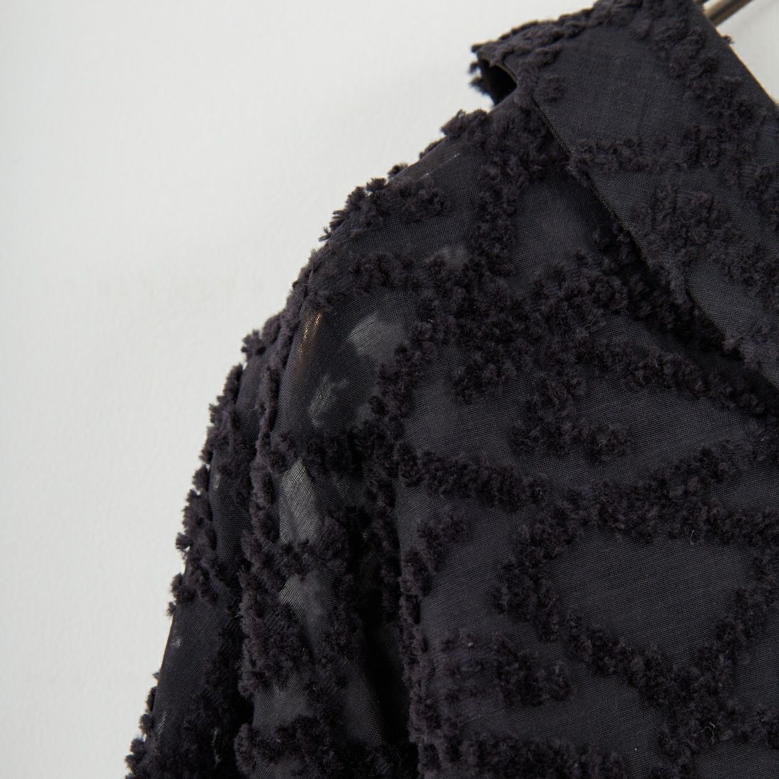 STELLA CIFFON [ステラシフォン] シアーカットジャガード クルーネックブラウス [ST3-26404] 80 BLACK