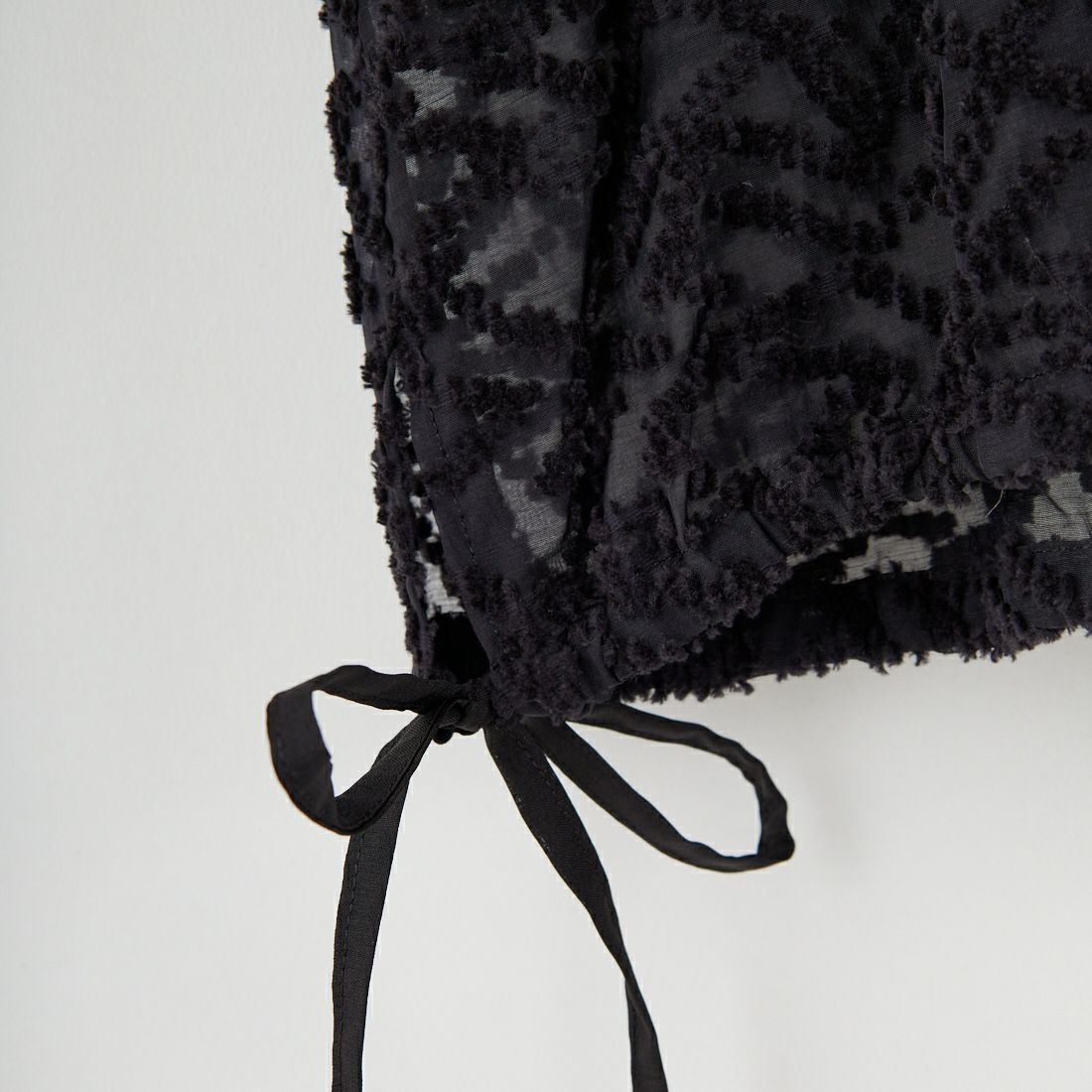 STELLA CIFFON [ステラシフォン] シアーカットジャガード クルーネックブラウス [ST3-26404] 80 BLACK