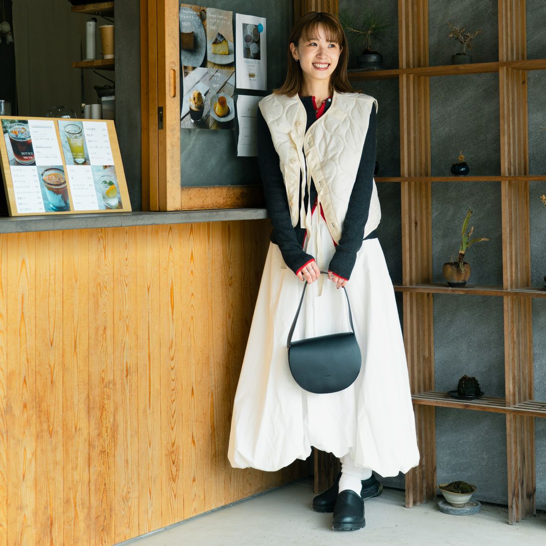 Noir Fabrik [ヌワールファブリック] バルーンフレアスカート [IN3-SK-5] WHITE &&モデル身長：165cm 着用サイズ：F&&