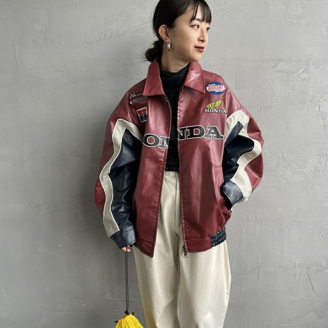 HONDA × JEANSFACTORY [ホンダ × ジーンズファクトリー] フェイクレザーレーシングジャケット [JFC-254-085] RED &&モデル身長：150cm 着用サイズ：S&&