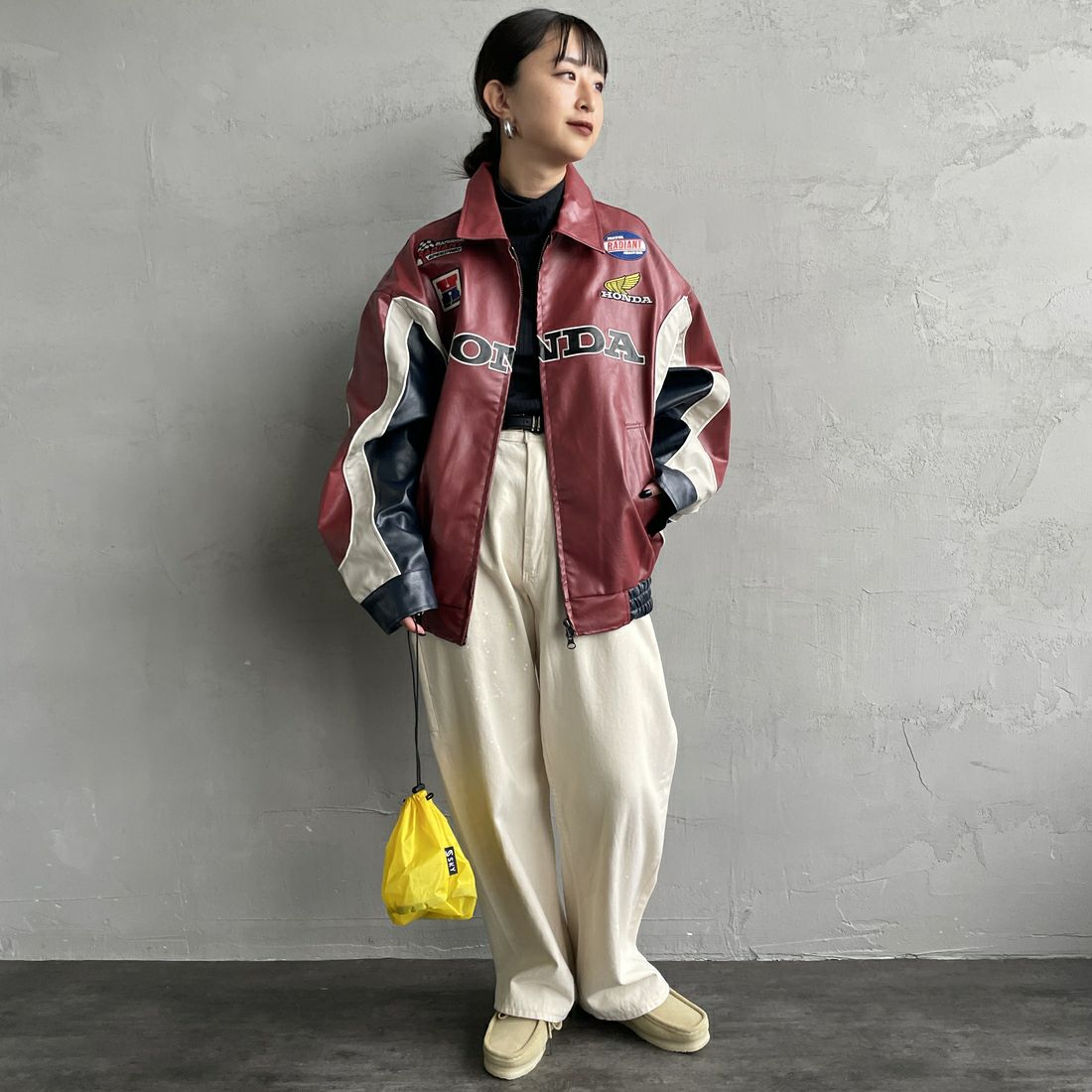 HONDA × JEANSFACTORY [ホンダ × ジーンズファクトリー] フェイクレザーレーシングジャケット [JFC-254-085] RED &&モデル身長：150cm 着用サイズ：S&&