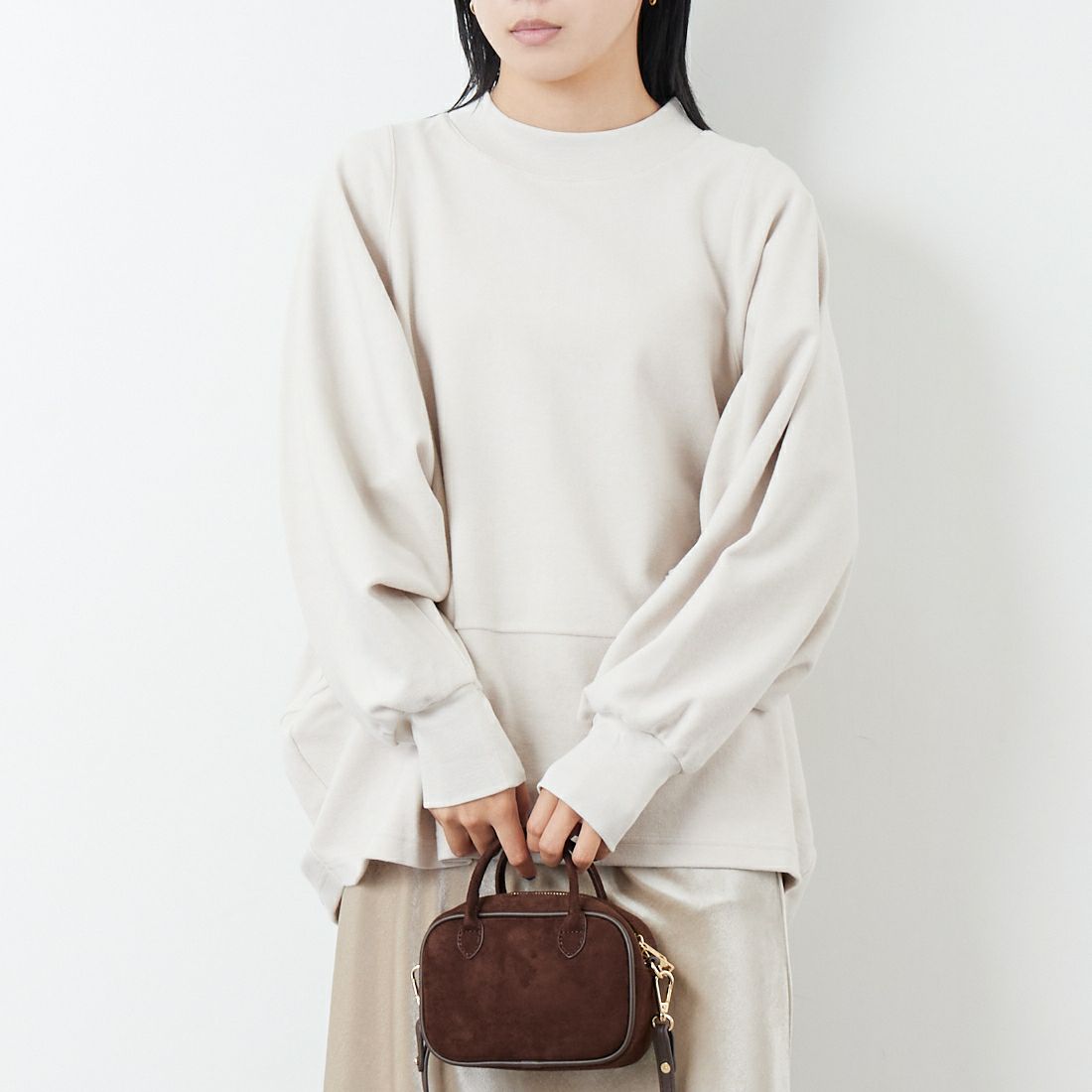 60 BEIGE&&モデル身長：167cm 着用サイズ：36&&