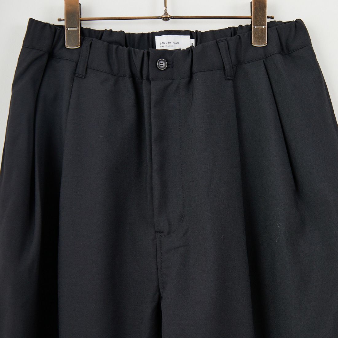 STILL BY HAND [スティルバイハンド] リラックス2タックパンツ [PT01253] INK BLACK