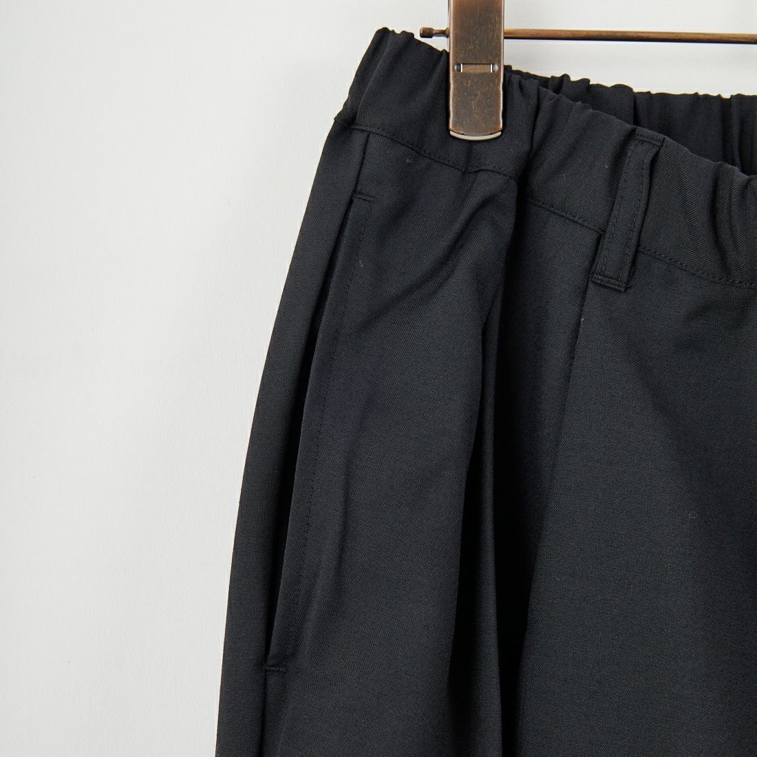 STILL BY HAND [スティルバイハンド] リラックス2タックパンツ [PT01253] INK BLACK