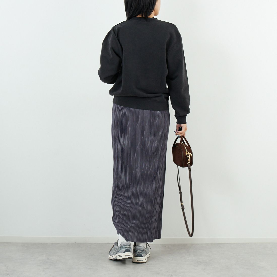 WORN FREE [ウォーン フリー] ブロンディ スウェット LAMF [WFR-VTG-200020] 09 BLACK &&モデル身長：167cm 着用サイズ：S&&