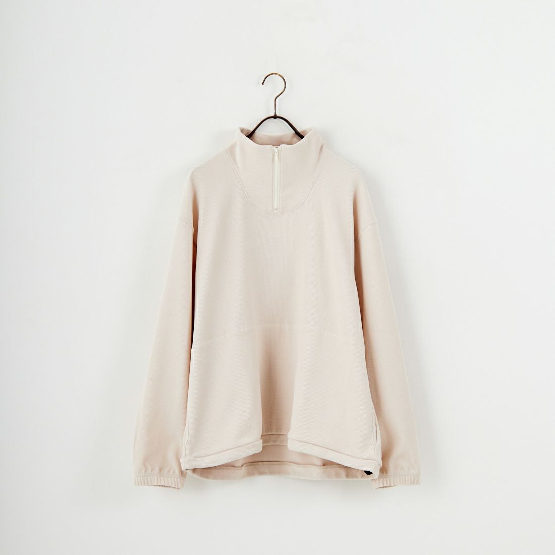 L.BEIGE