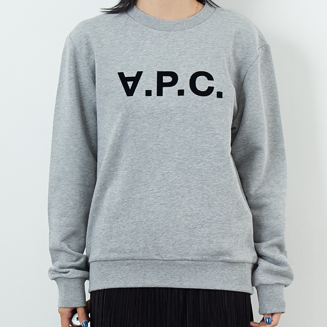 新品未使用　＜A.P.C.＞VPC スウェットシャツ A.P.C. [アー・ペー・セー] VPCロゴ スウェットシャツ [STANDARD-GRAND