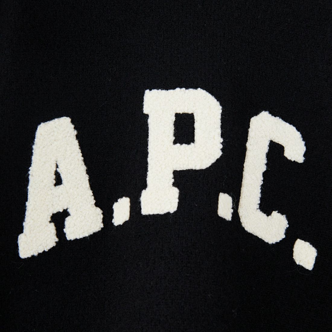 A.P.C. [アー・ペー・セー] APCロゴ クルーネックニット [PULL-JADA-LAINE] 99 NOIR