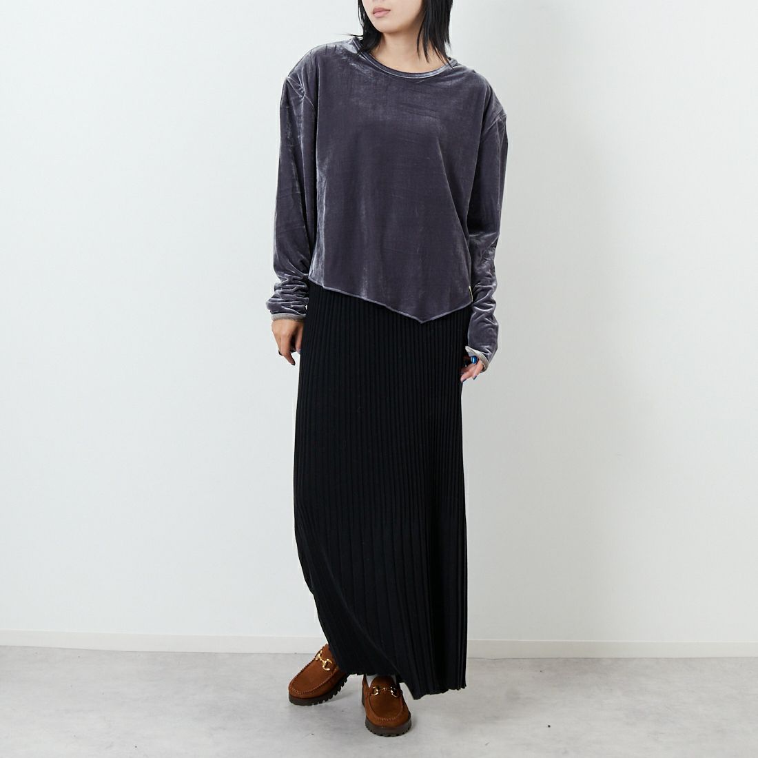 null. [ヌル] ベロアドロップショルダートップス [153WCT254014] CGRY &&モデル身長：167cm 着用サイズ：F&&