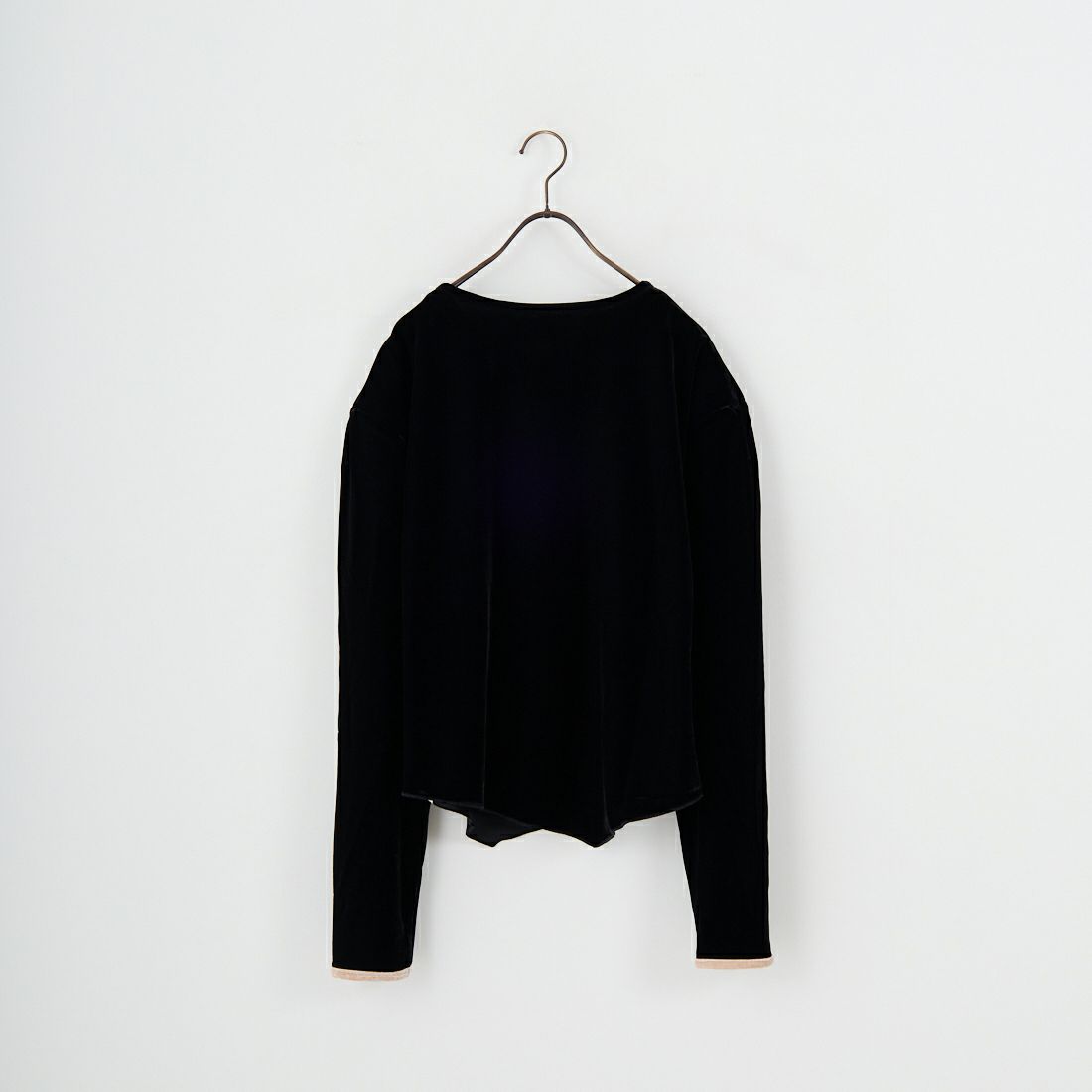 null. [ヌル] ベロアドロップショルダートップス [153WCT254014] BLK