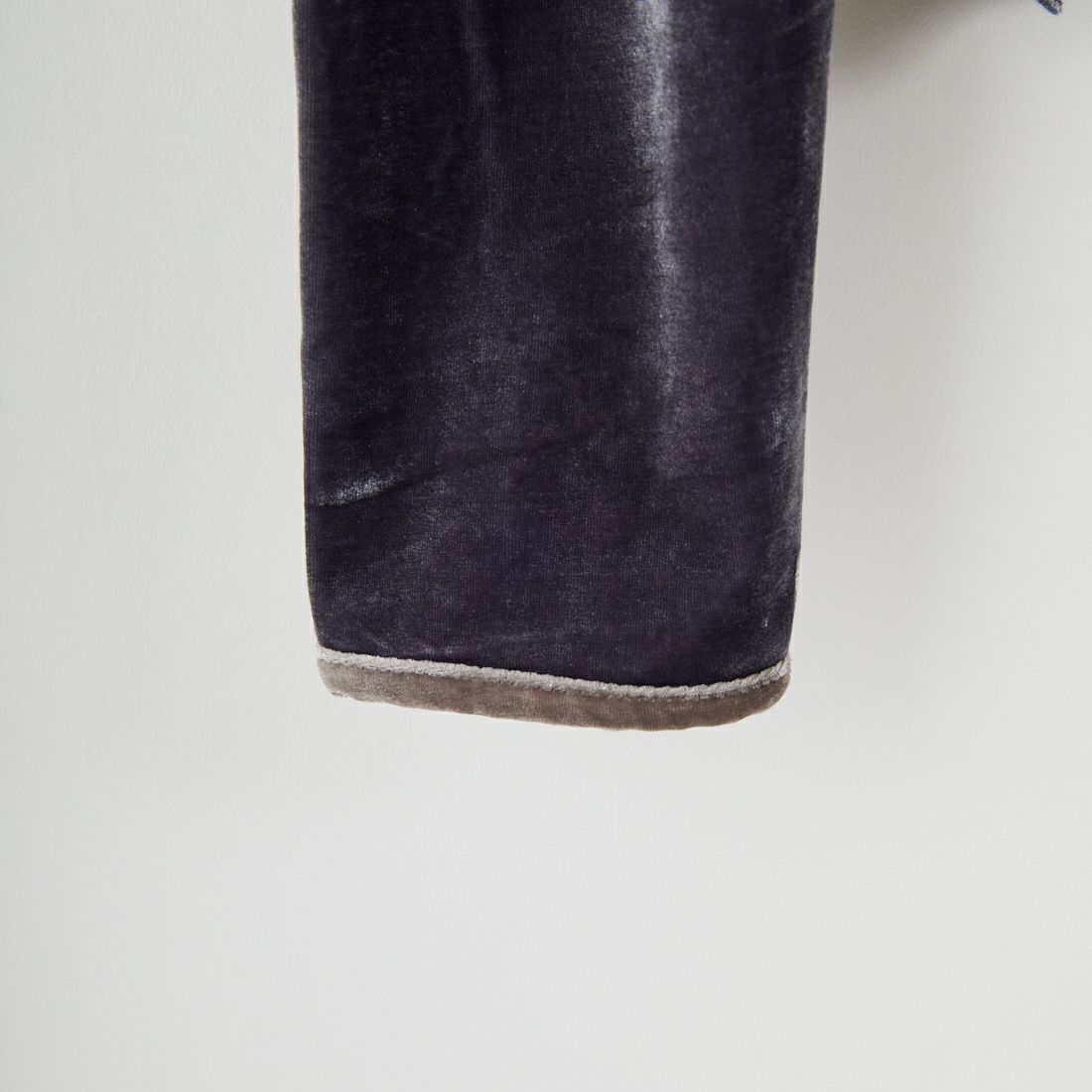 null. [ヌル] ベロアドロップショルダートップス [153WCT254014] CGRY