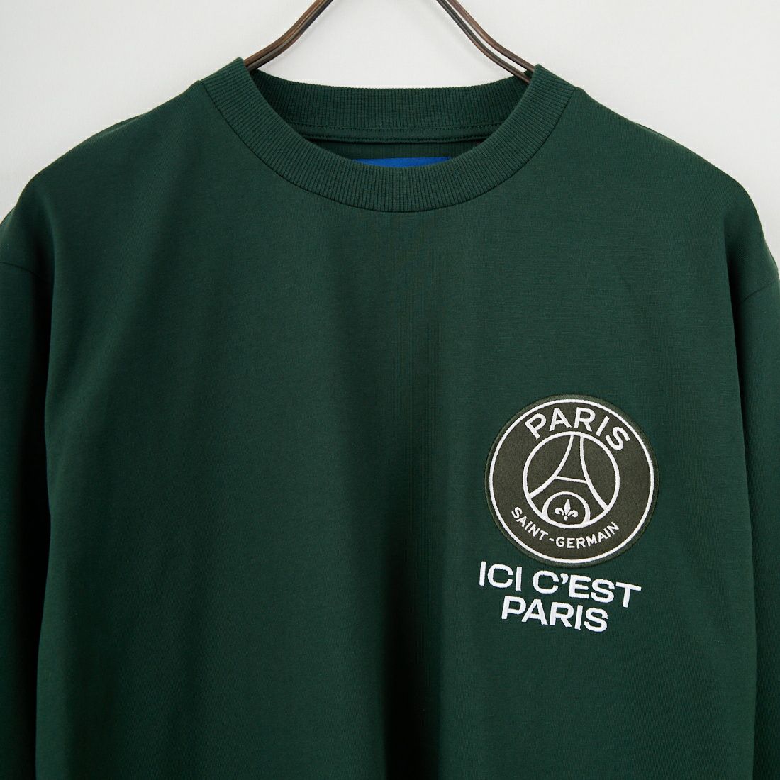 PARIS SAINT-GERMAN [パリ・サンジェルマン] PSG スエードエンブレムスリーブロゴTシャツ [PS0325FW0003] DK GREEN