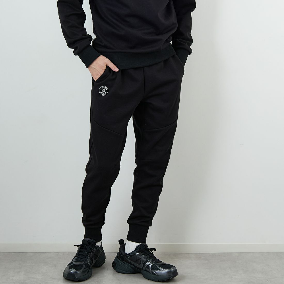 BLACK&&モデル身長：168cm 着用サイズ：M&&