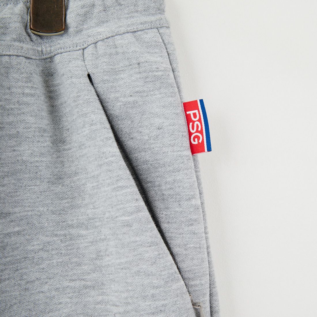 PARIS SAINT-GERMAN [パリ・サンジェルマン] PSG テックフリースパンツ [PS1125FW0001] GRAY