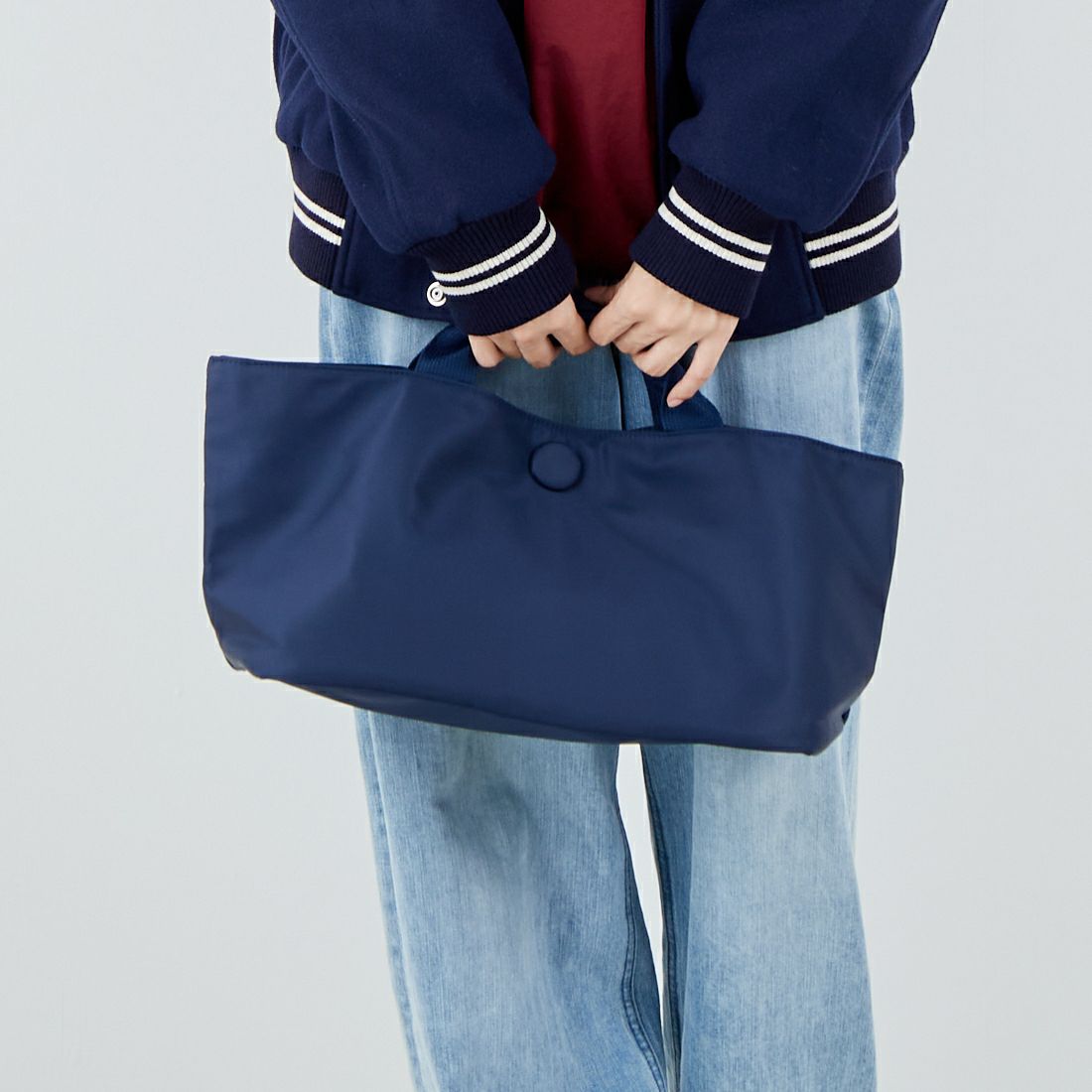 null. [ヌル] ボートシェイプナイロンバッグ [153WGB254302] NAV