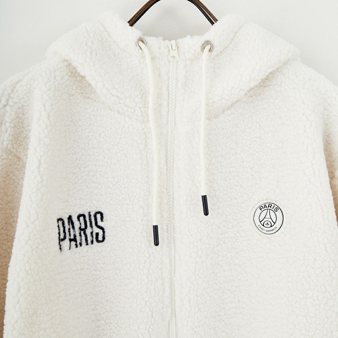 PARIS SAINT-GERMAN [パリ・サンジェルマン] PSG ロゴ刺繍ボアフーディ [PS2325FW0001] BEIGE