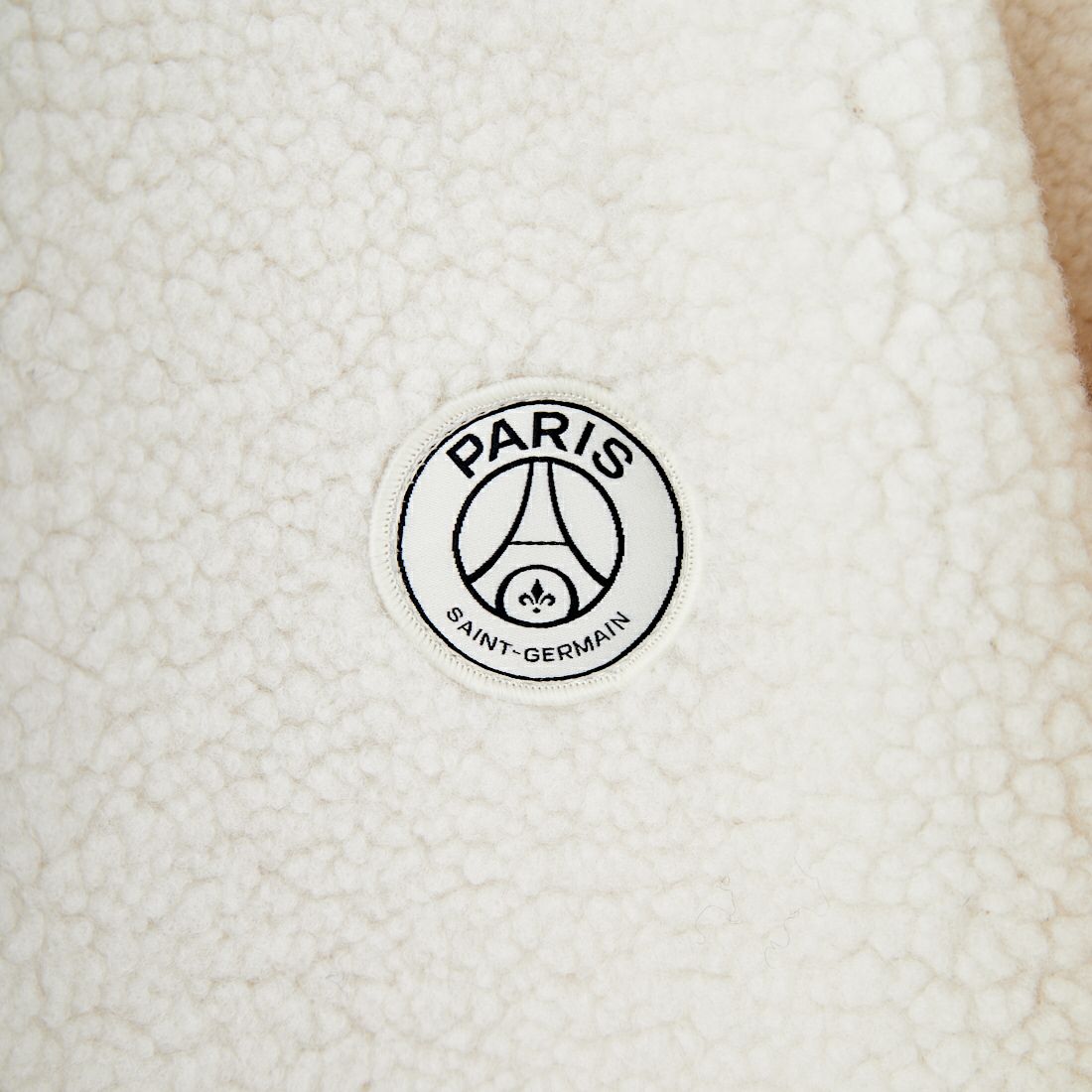 PARIS SAINT-GERMAN [パリ・サンジェルマン] PSG ロゴ刺繍ボアフーディ [PS2325FW0001] BEIGE
