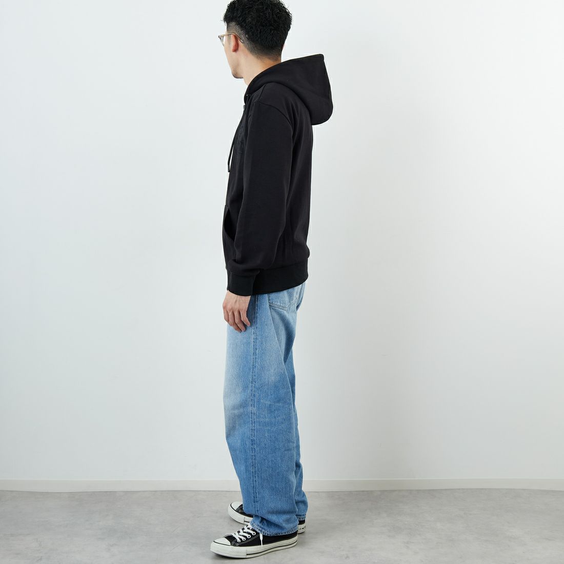 PARIS SAINT-GERMAN [パリ・サンジェルマン] PSG ロゴ刺繍テックフリースフルジップフーディ [PS0625FW0003] BLACK &&モデル身長：168cm 着用サイズ：M&&