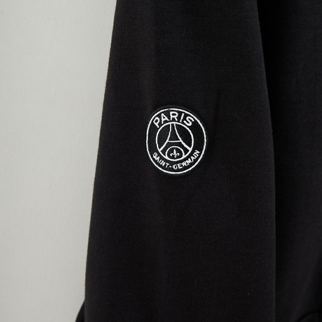 PARIS SAINT-GERMAN [パリ・サンジェルマン] PSG ロゴ刺繍テックフリースフルジップフーディ [PS0625FW0003] BLACK