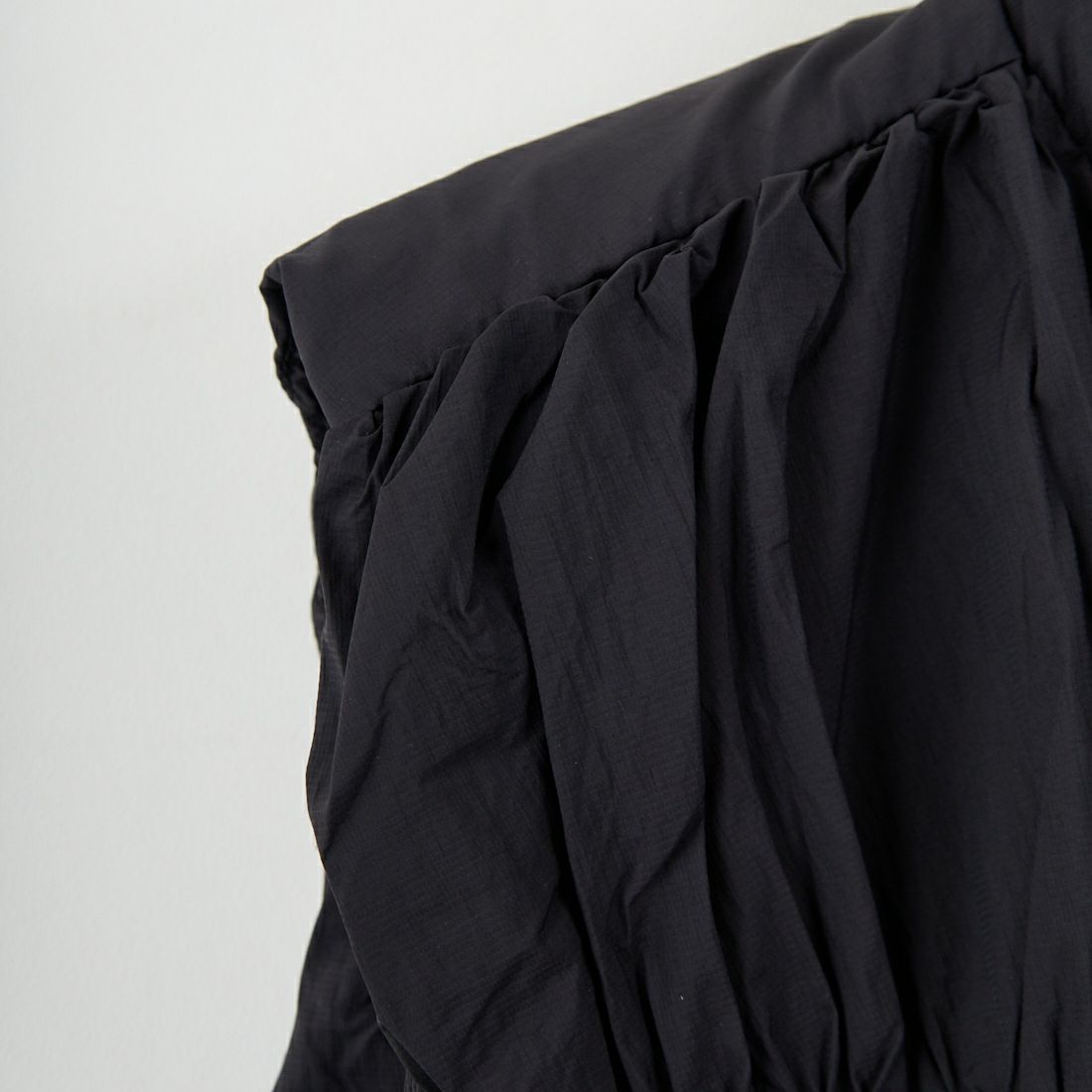 Jf Ready Made [ジェイエフレディメイド] ティアードギャザー ピュアダウンベスト [4225510] ﾌﾞﾗｯｸ