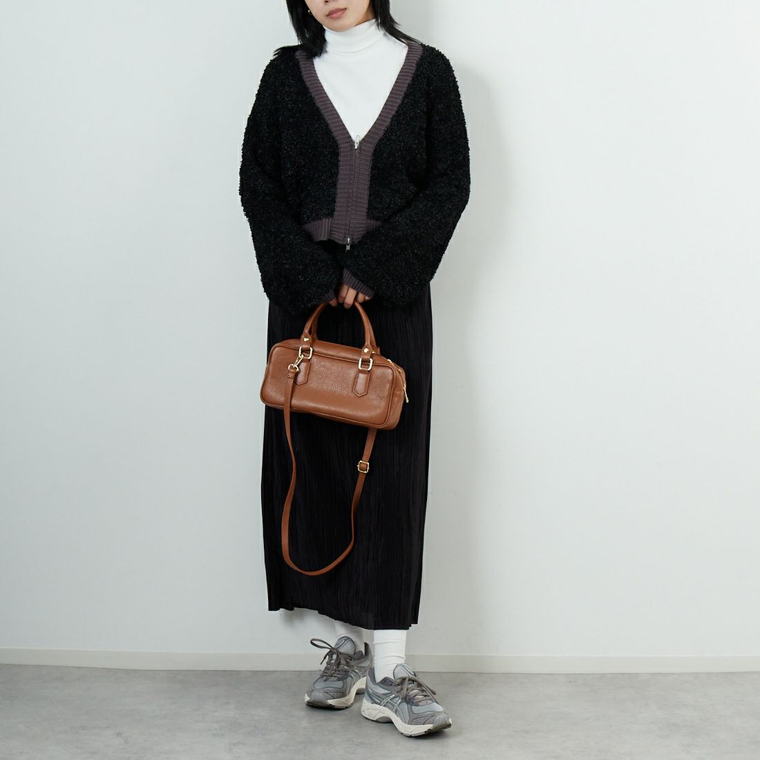 &g'aime [アンジェム] バタフライヤーンカーディガン [986-67009] ﾌﾞﾗｯｸ &&モデル身長：167cm 着用サイズ：F&&