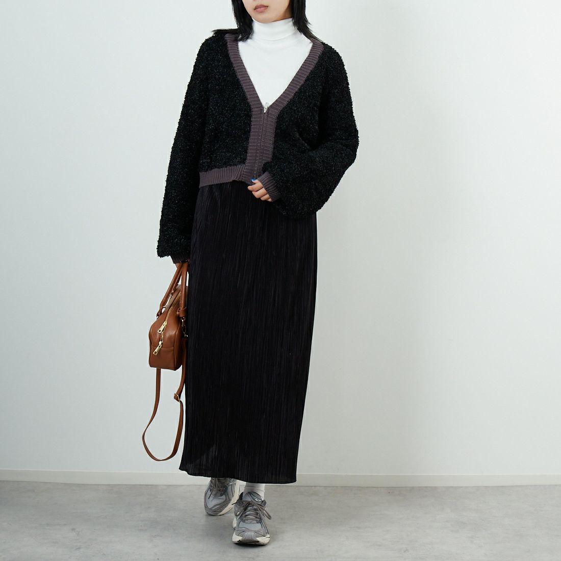 &g'aime [アンジェム] バタフライヤーンカーディガン [986-67009] ﾌﾞﾗｯｸ &&モデル身長：167cm 着用サイズ：F&&