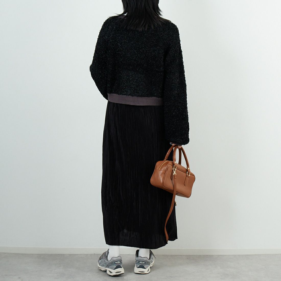 &g'aime [アンジェム] バタフライヤーンカーディガン [986-67009] ﾌﾞﾗｯｸ &&モデル身長：167cm 着用サイズ：F&&