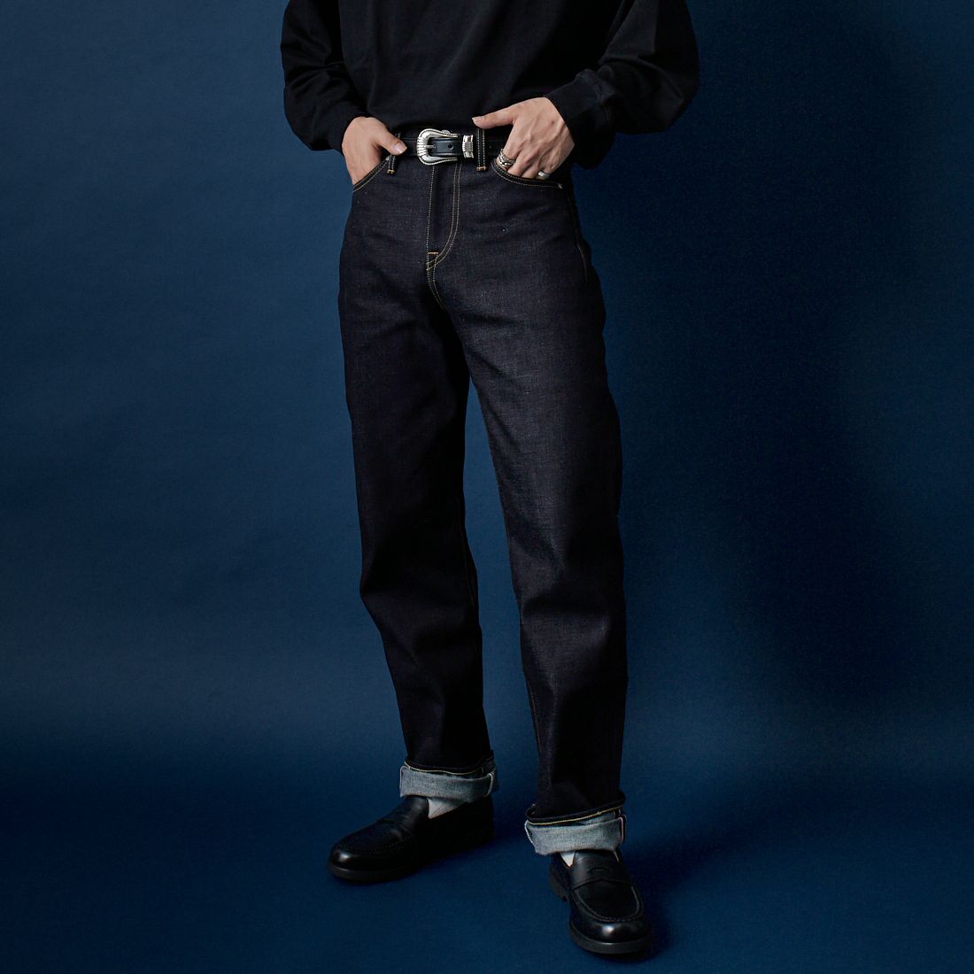 MOMOTARO JEANS [モモタロウ ジーンズ] スタンダード ストレート 14.7oz ジップフライ [MMJZ0100] INDIGO &&モデル身長：179cm 着用サイズ：28&&