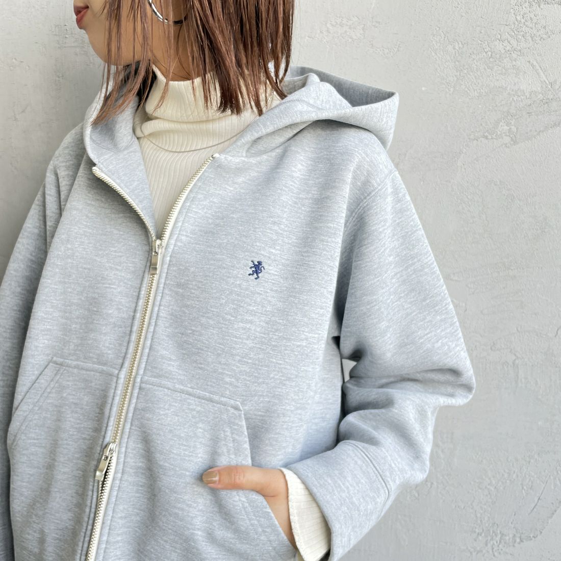 Gymphlex [ジムフレックス] ジップフーデッドジャケット [GY-C0478DDN] TOP GREY &&モデル身長：160cm 着用サイズ：XS&&