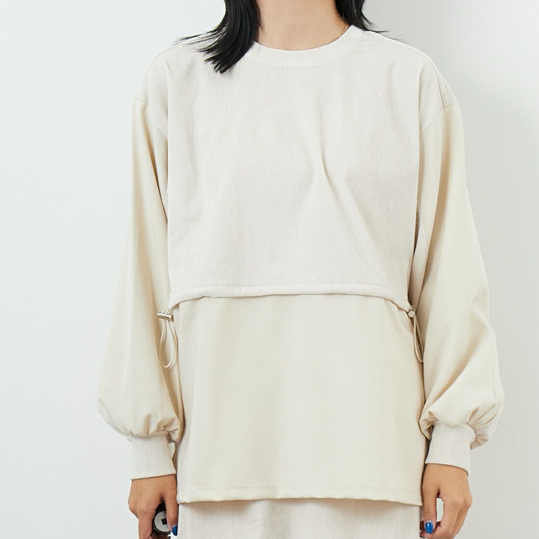 Maison de L'allure [メゾン ドゥ ラリュール] 布帛ドッキングドロストプルオーバー [M25132010] 02 NATURAL &&モデル身長：167cm 着用サイズ：F&&