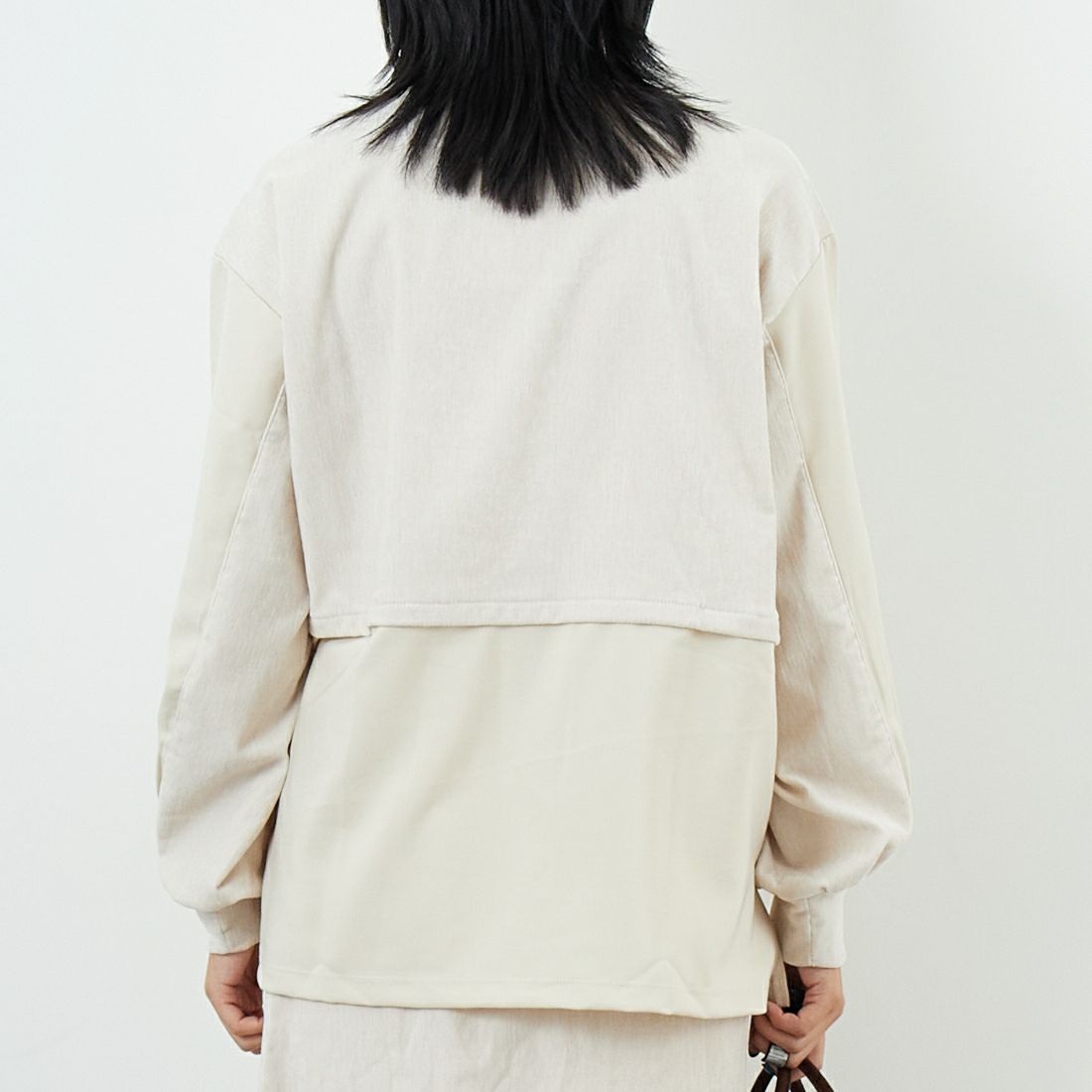 Maison de L'allure [メゾン ドゥ ラリュール] 布帛ドッキングドロストプルオーバー [M25132010] 02 NATURAL &&モデル身長：167cm 着用サイズ：F&&